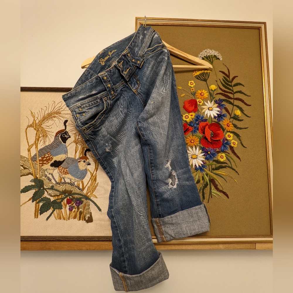 Guess Low Rise Cuffed Y2K Boyfriend style jeans